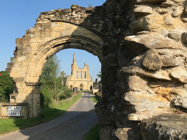 Byland Abbey 1_2.jpg